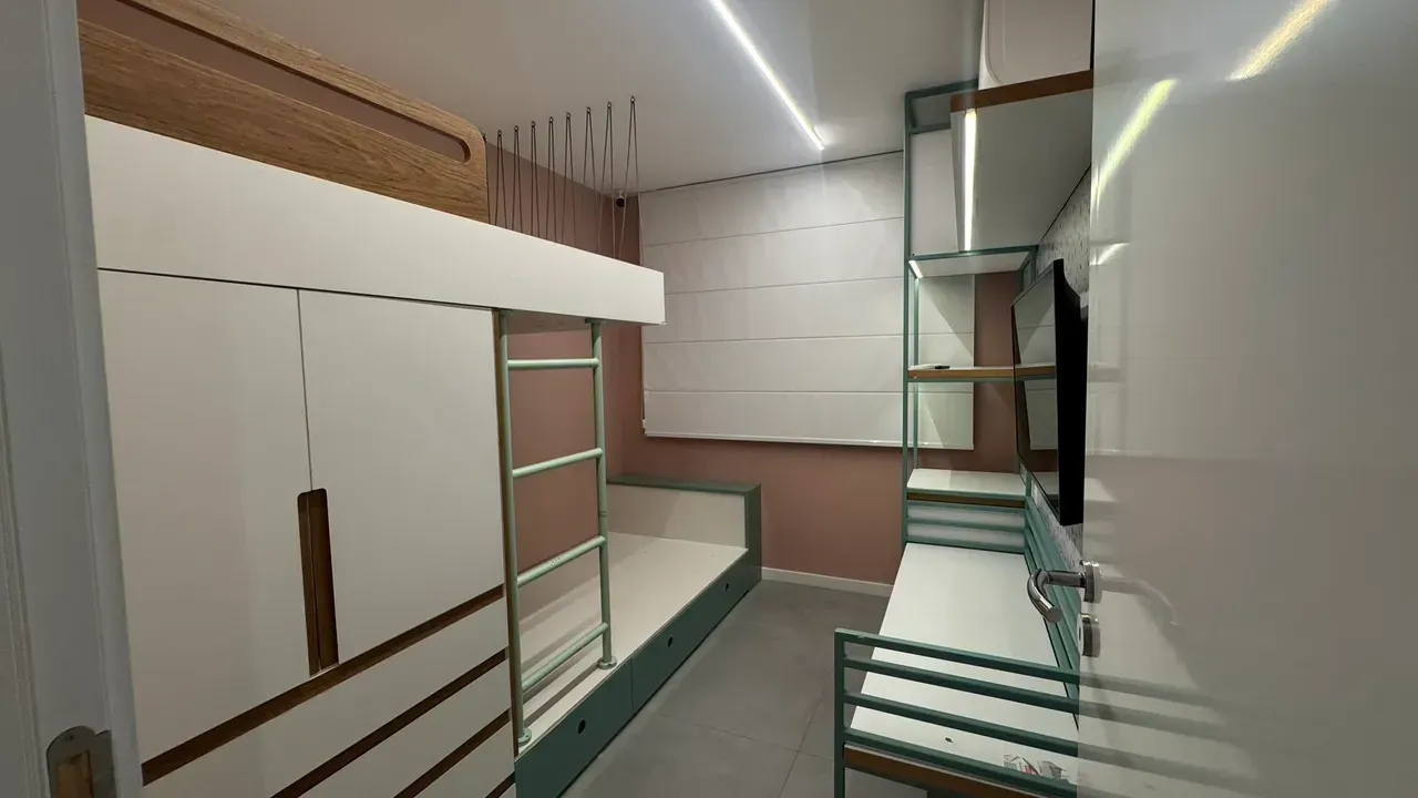 3 quartos e janelas do piso ao teto: apartamento de 100 m² — photo 14