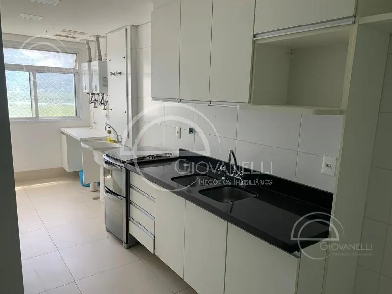 Water view in a 3-bedroom apartment, 151 m² — photo 6