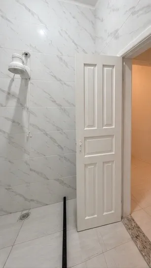House with no parking, 1 bedroom and 1 bathroom — photo 9