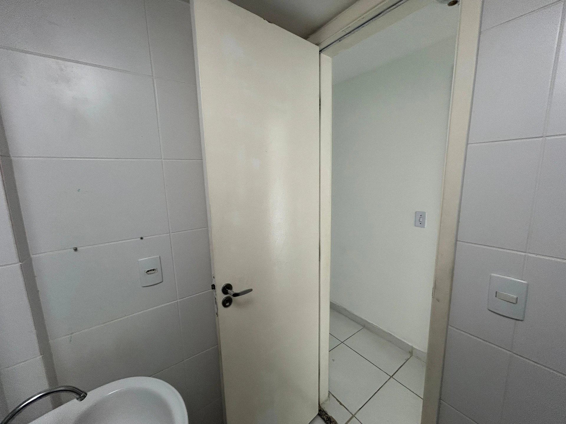 Apartamento sem mobília de 1 quarto com 2 banheiros — photo 31