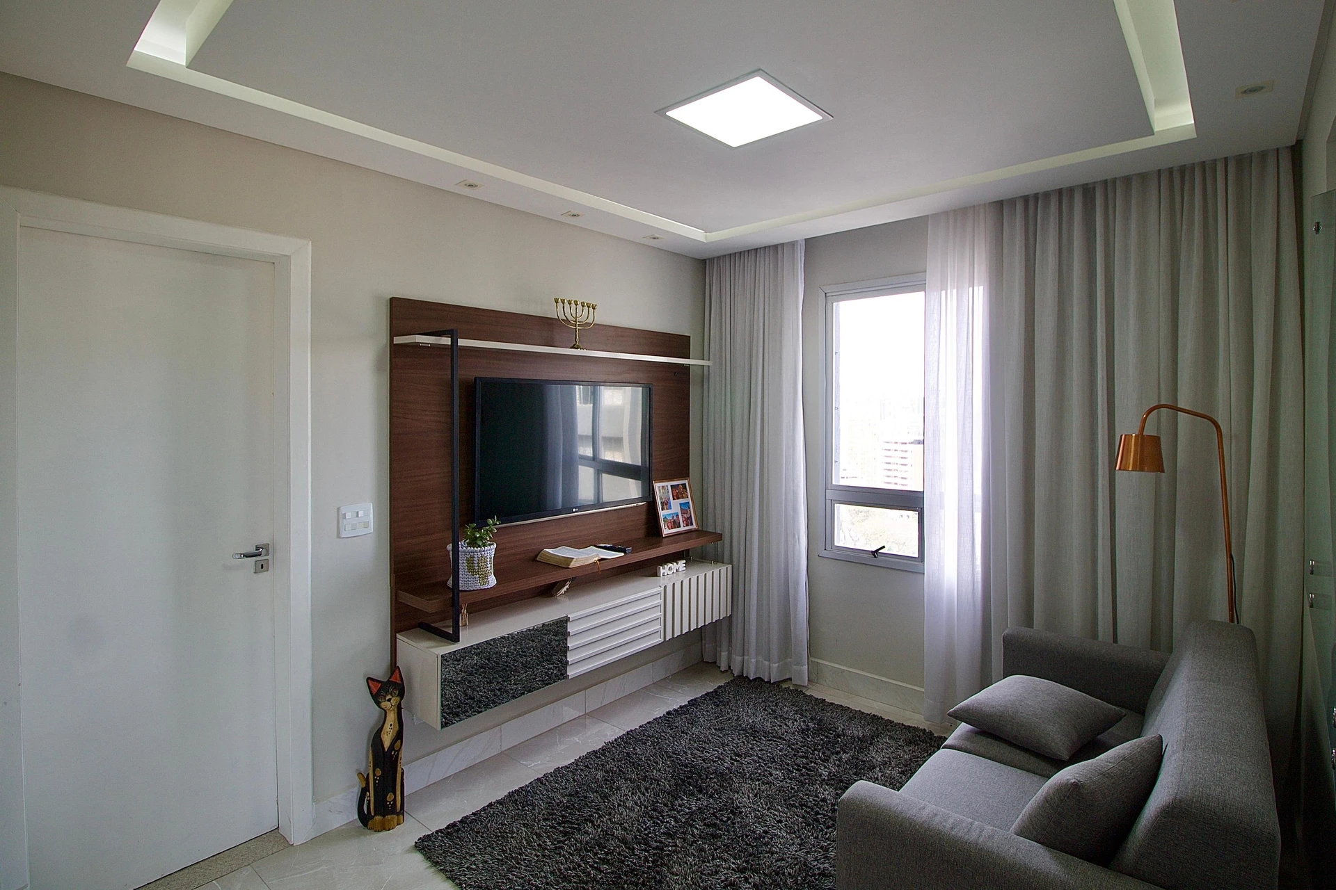 Floor-to-ceiling windows in a 2-bedroom apartment, 100 m² — photo 26