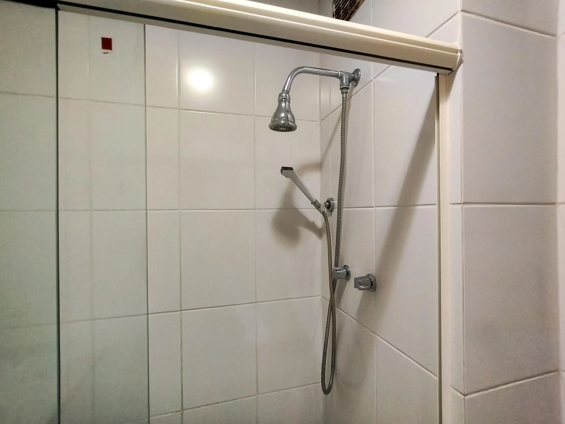 Furnished 4-bedroom apartment with 3 bathrooms — photo 39