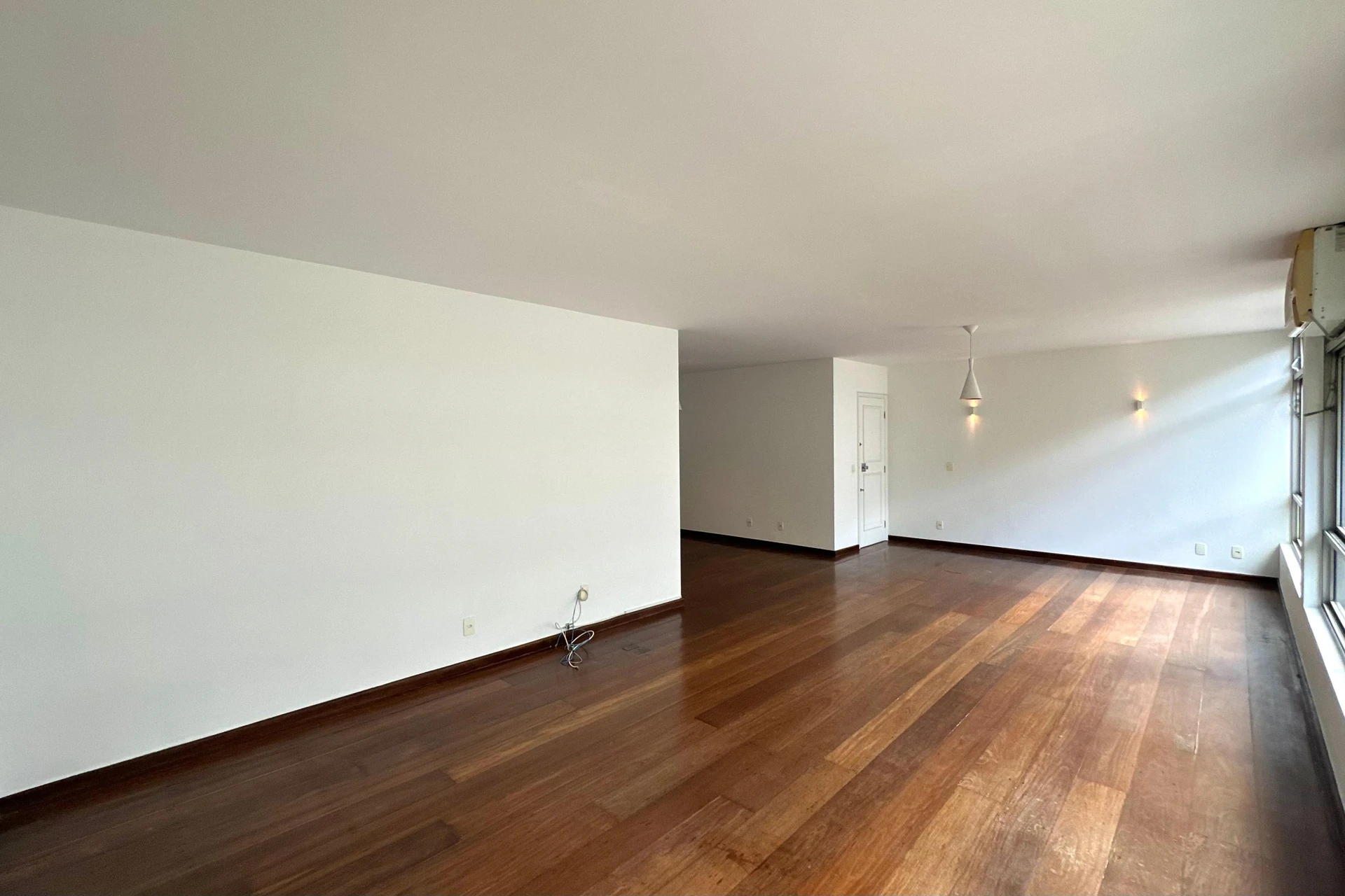 Unfurnished apartment with 2 en-suite bedrooms — photo 3