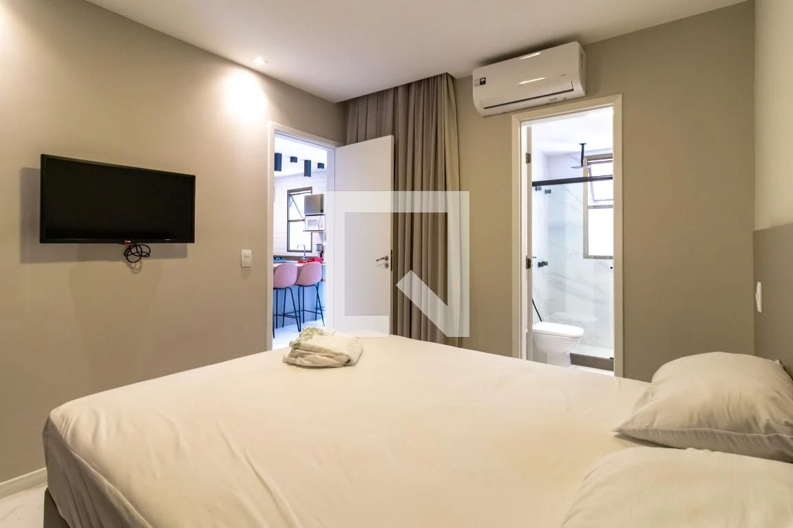 Apartamento mobiliado com 2 quartos e piscina no condomínio — photo 21