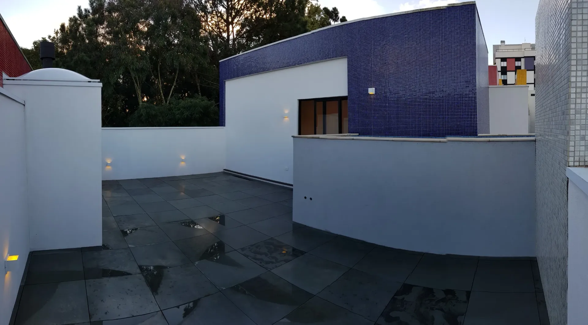 Unfurnished 260 m² house with 3 bedrooms and 2 parking — photo 27