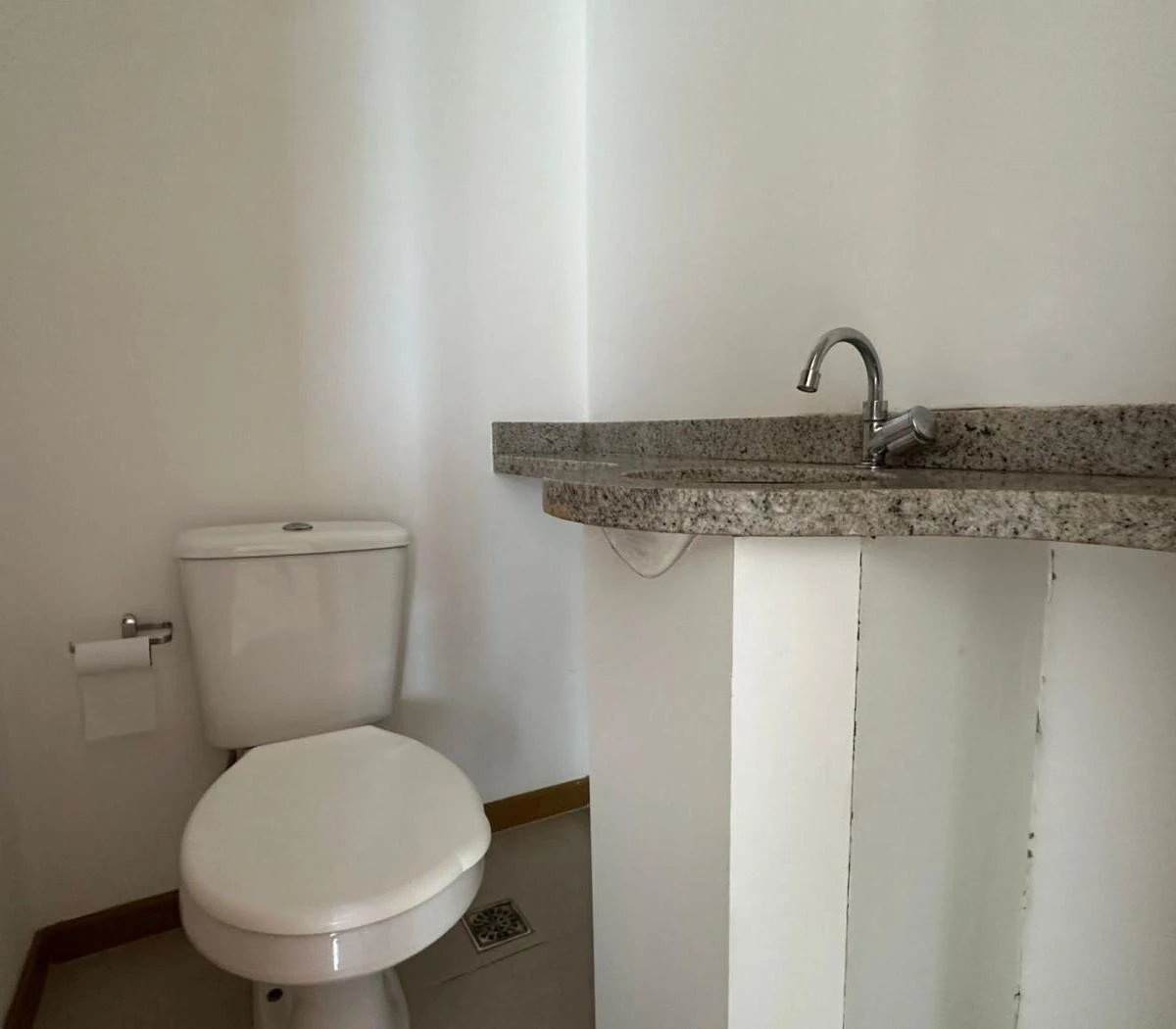 3-bedroom apartment with a water view in Florianópolis — photo 33