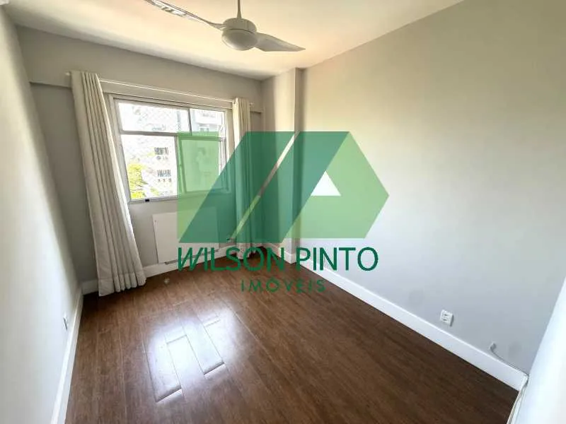 3-bedroom apartment with a park view in Rio de Janeiro — photo 12
