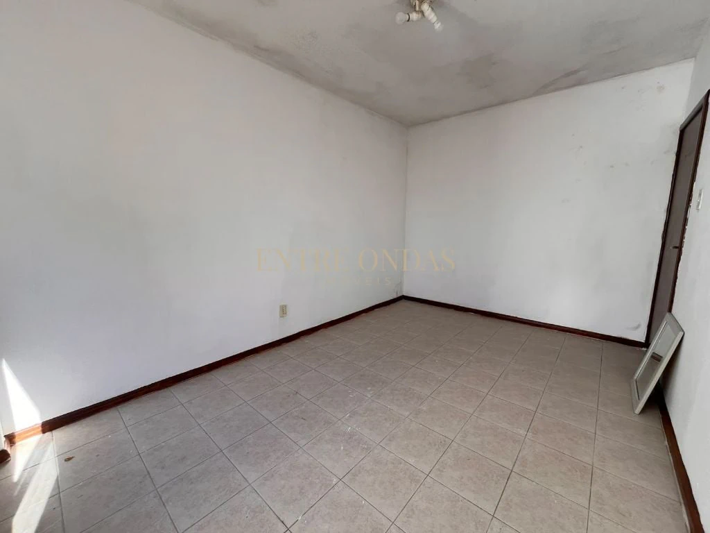 Unfurnished 2-bedroom apartment with 65 m² — photo 19