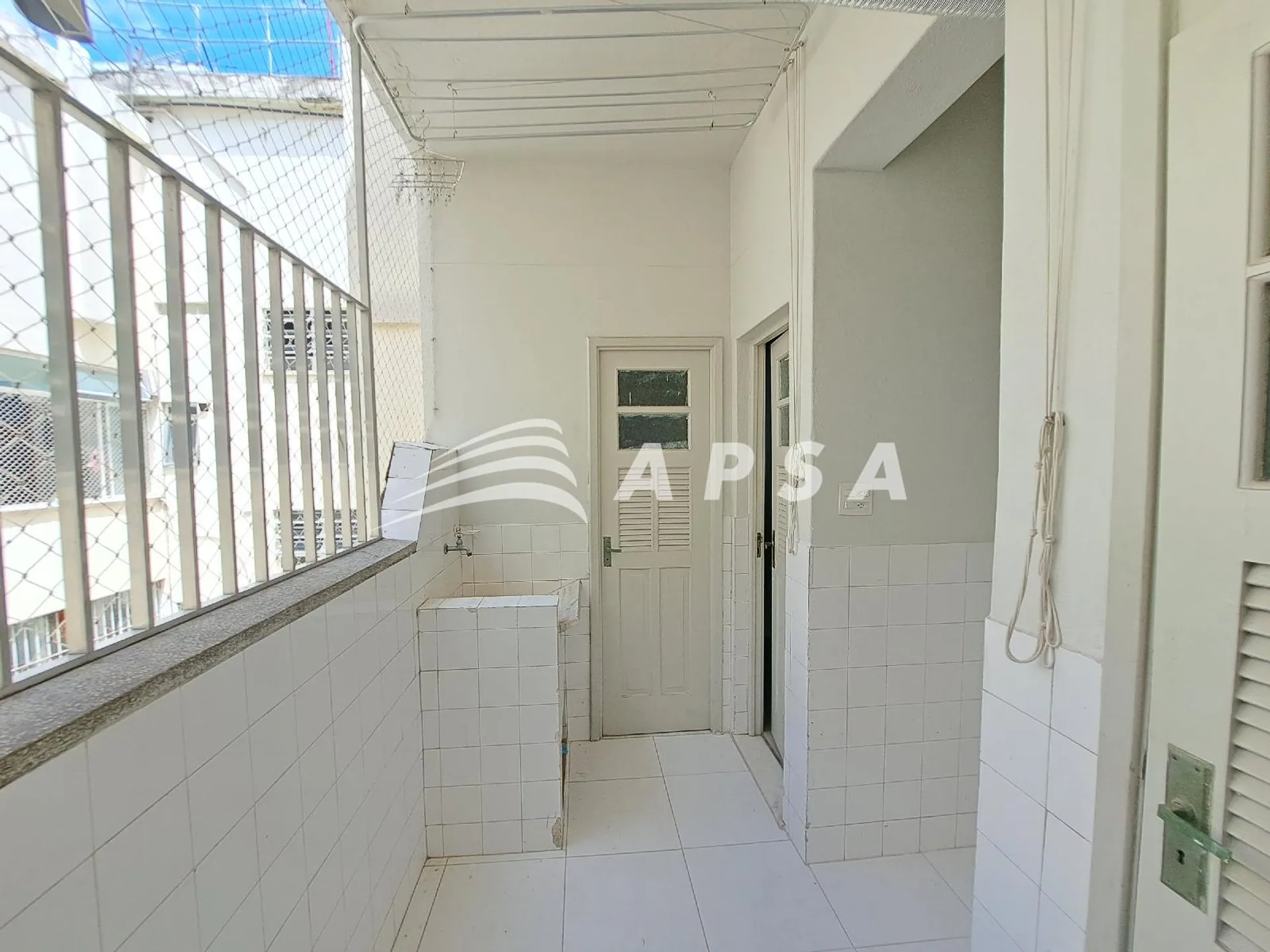 2-bedroom apartment with a washing machine in Rio de Janeiro — photo 12