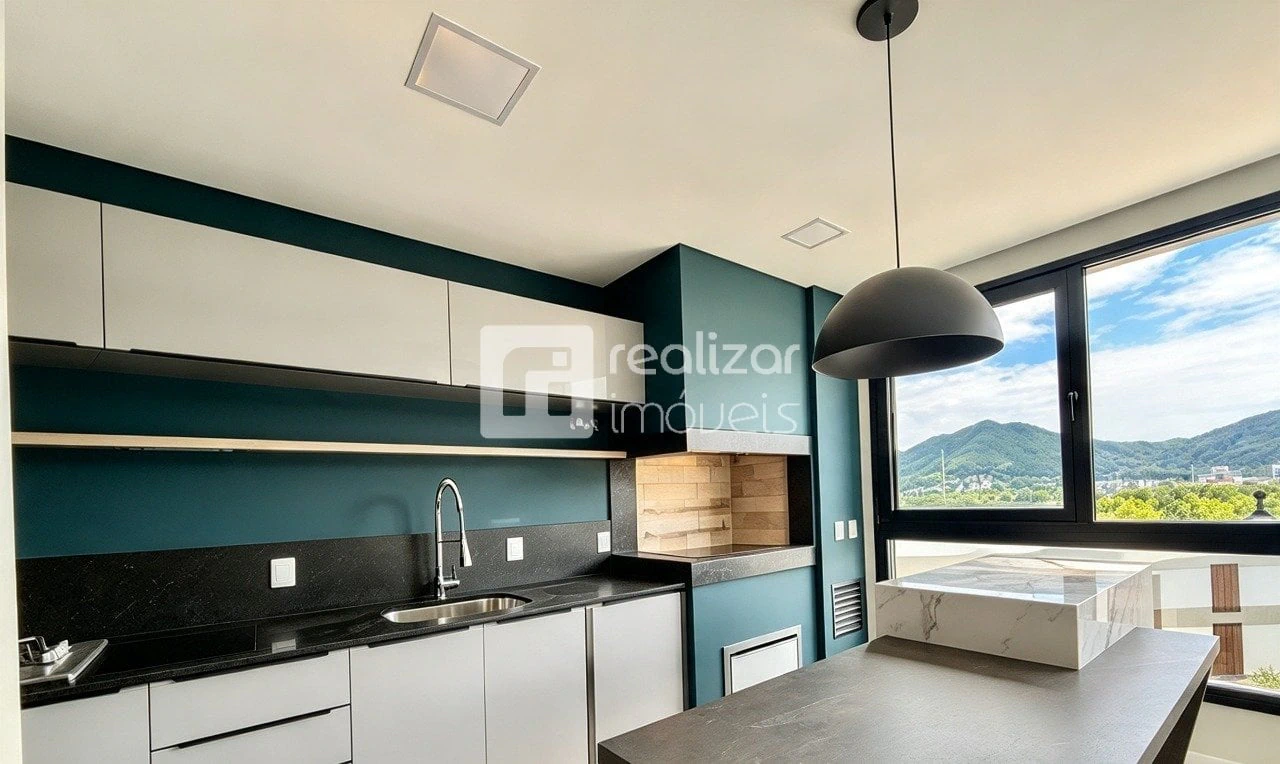 3-bedroom apartment with a grill on the balcony — photo 12