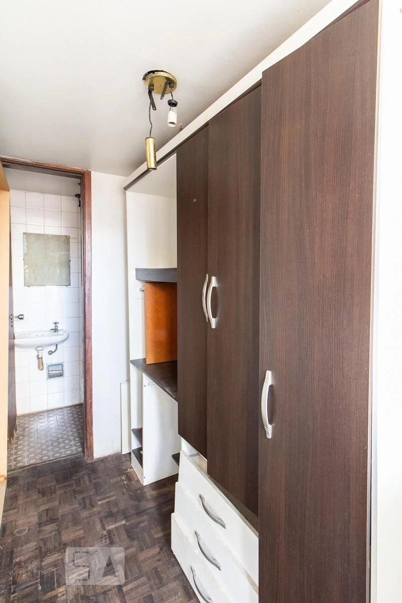 94 m² apartment with a home office and a washing machine — photo 27