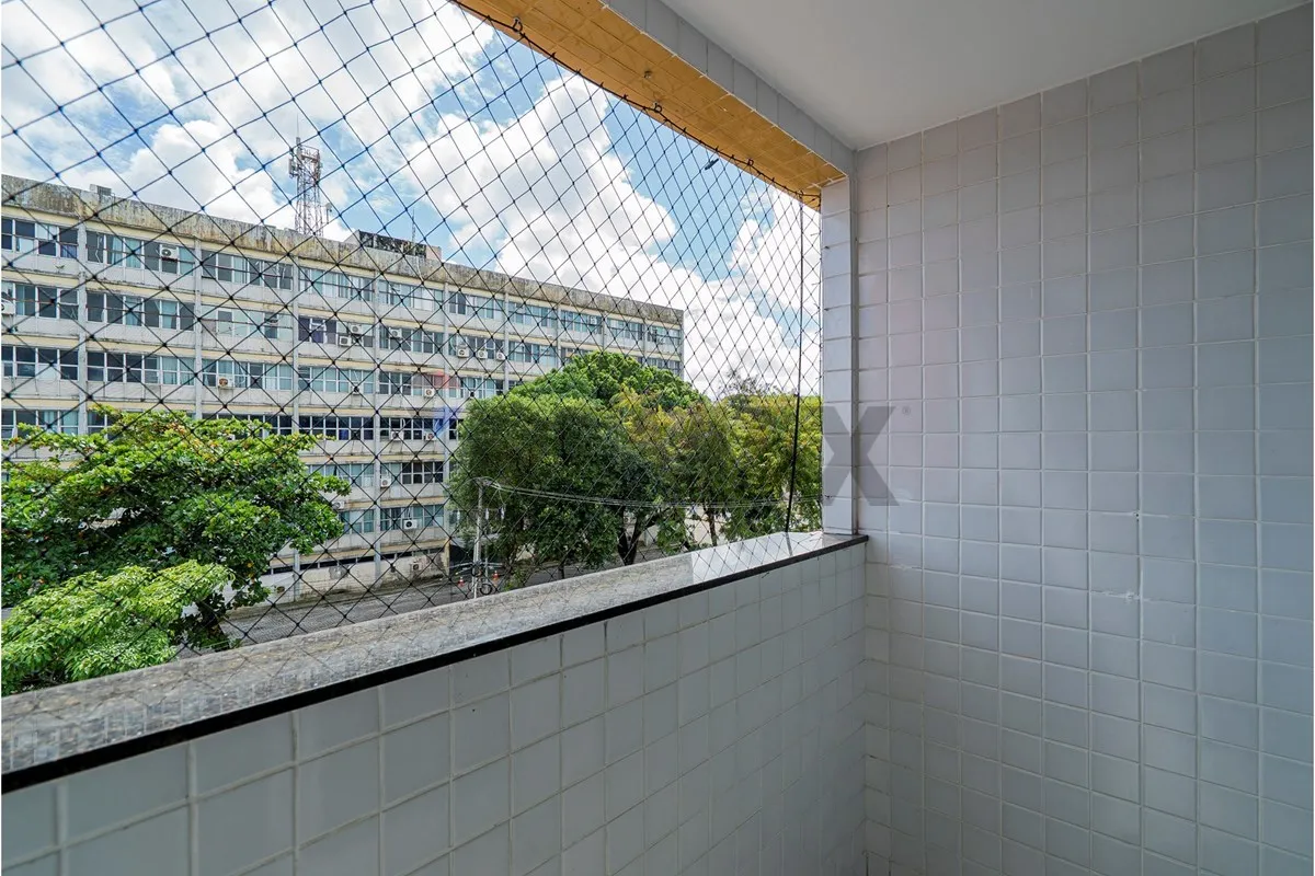 Apartamento de 3 quartos em condomínio com piscina — photo 4