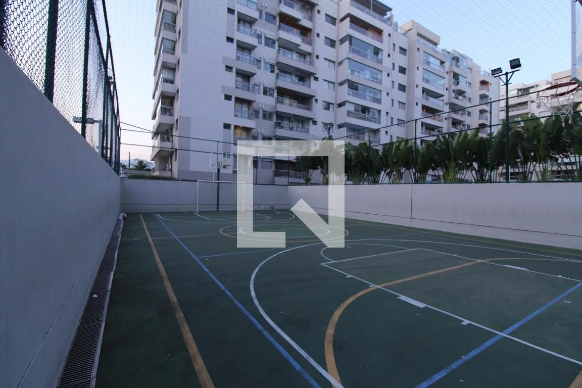 3-bedroom apartment in a building with a sauna — photo 50