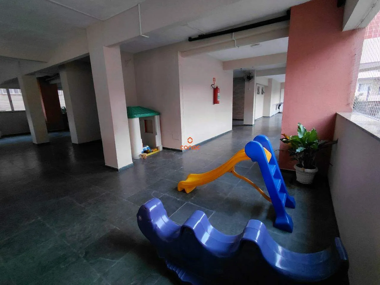 Apartamento com 3 quartos e varanda — photo 22