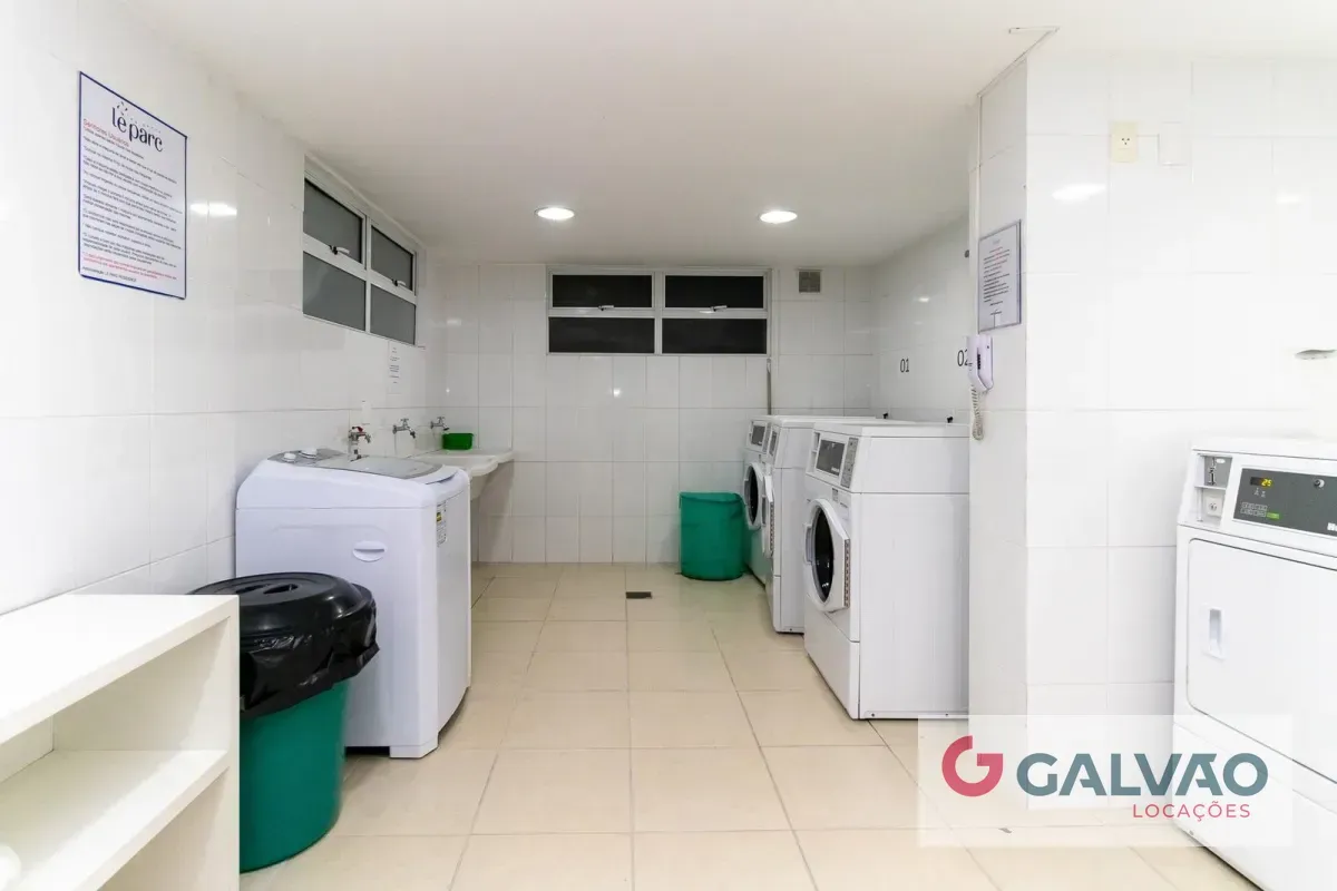 Apartamento amueblado de 1 dormitorio y balcón — photo 22