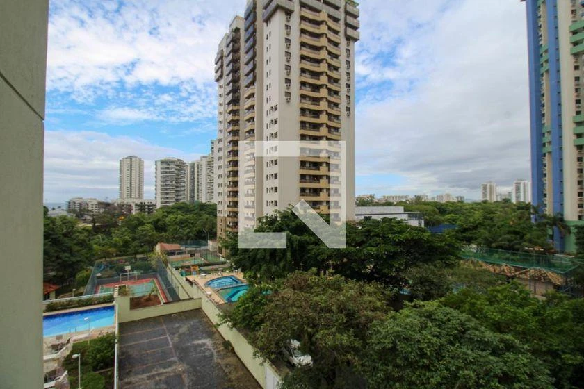 Apartamento mobiliado de 2 quartos com varanda e vaga — photo 16