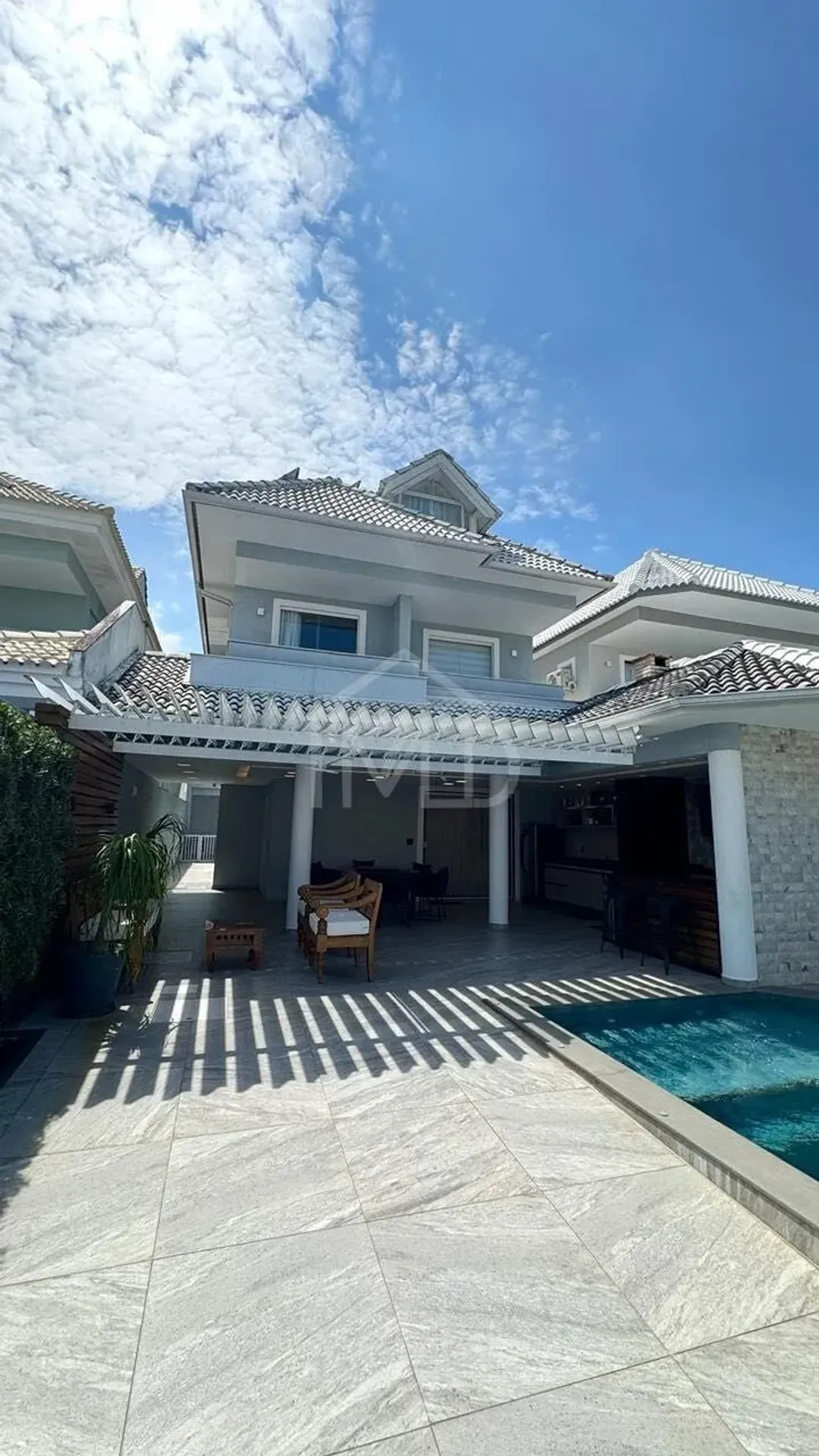 Furnished house with 4 bedrooms and 5 bathrooms, 300 m² — photo 26