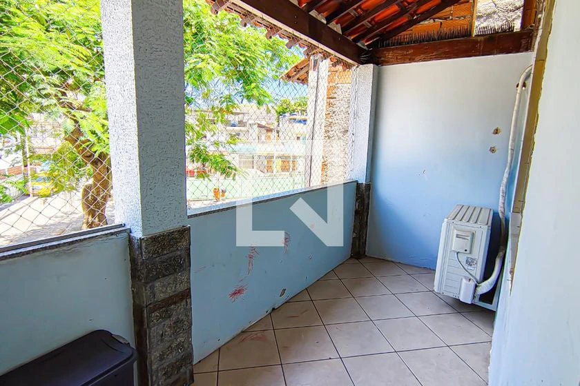 3-bedroom house with a walk-in closet in Rio de Janeiro — photo 25