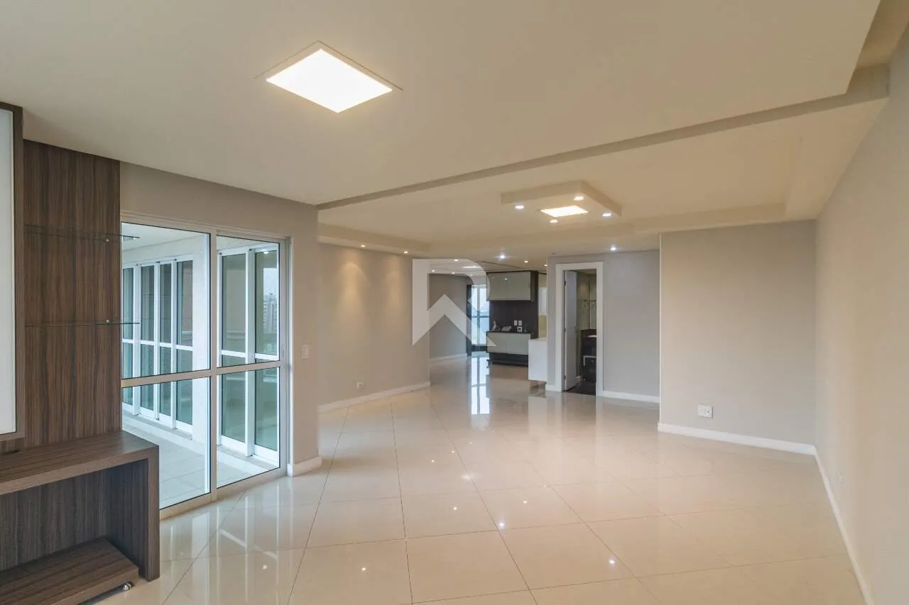 Apartment, 180 m², with floor-to-ceiling windows — photo 17