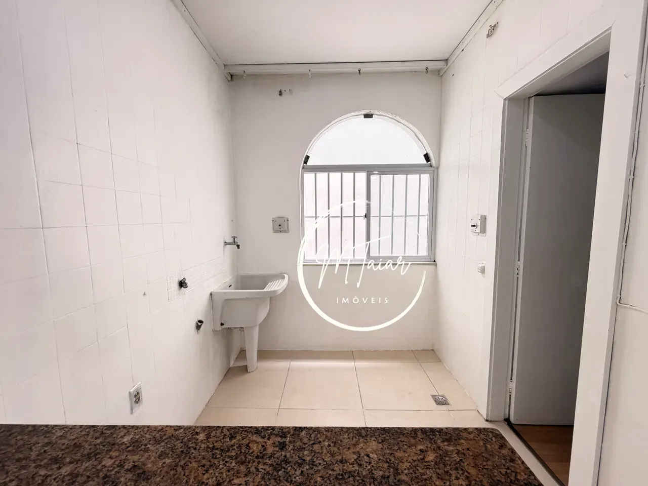 Рабочее место и 4 спальни: квартира 145 м² — photo 29