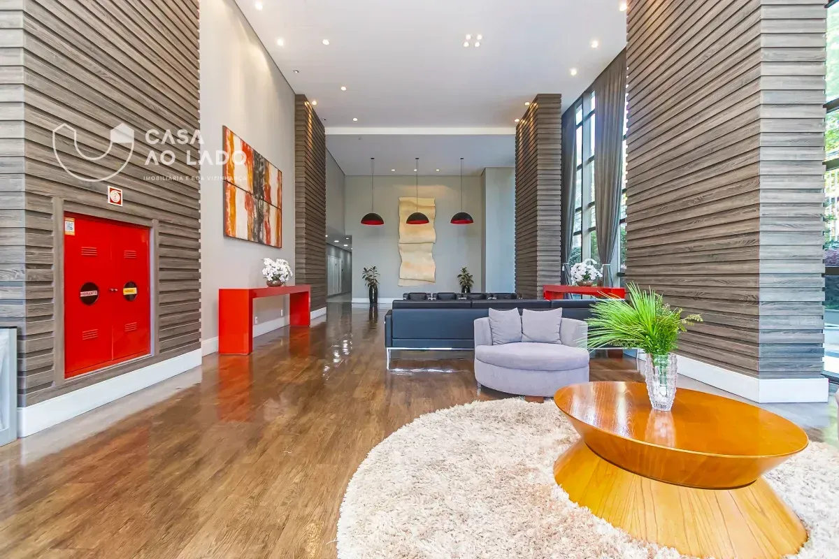 Wood or laminate floors in a one-bedroom apartment, 42 m² — photo 29