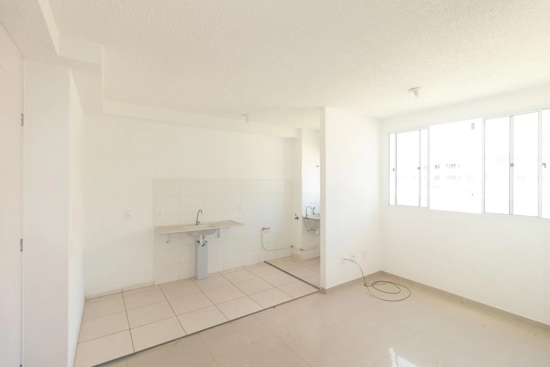 Apartamento com 2 quartos e piscina no condomínio — photo 15