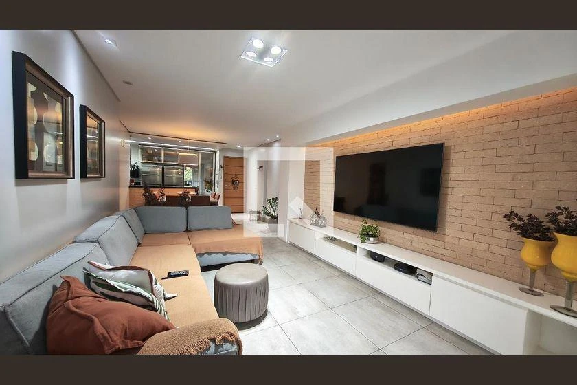 Furnished apartment, 160 m², with a glass-enclosed balcony — photo 24