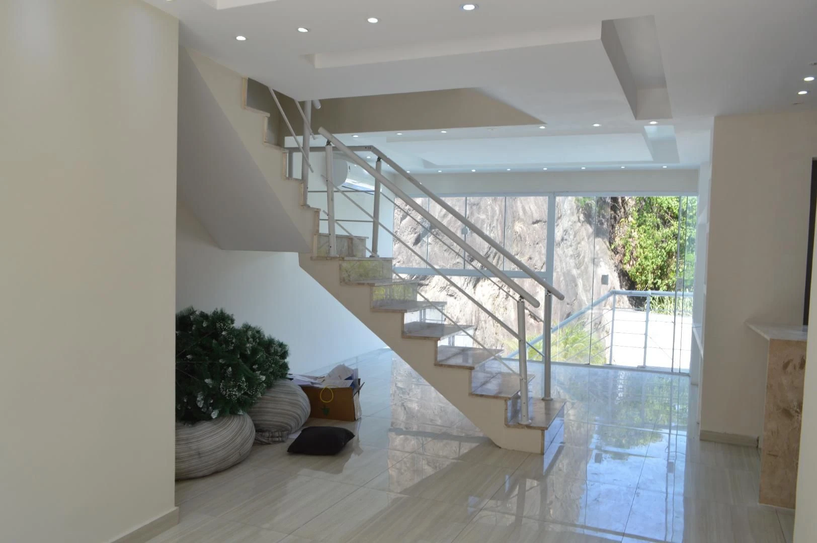 Ванна та 3 спальні: будинок 390 м² — photo 44