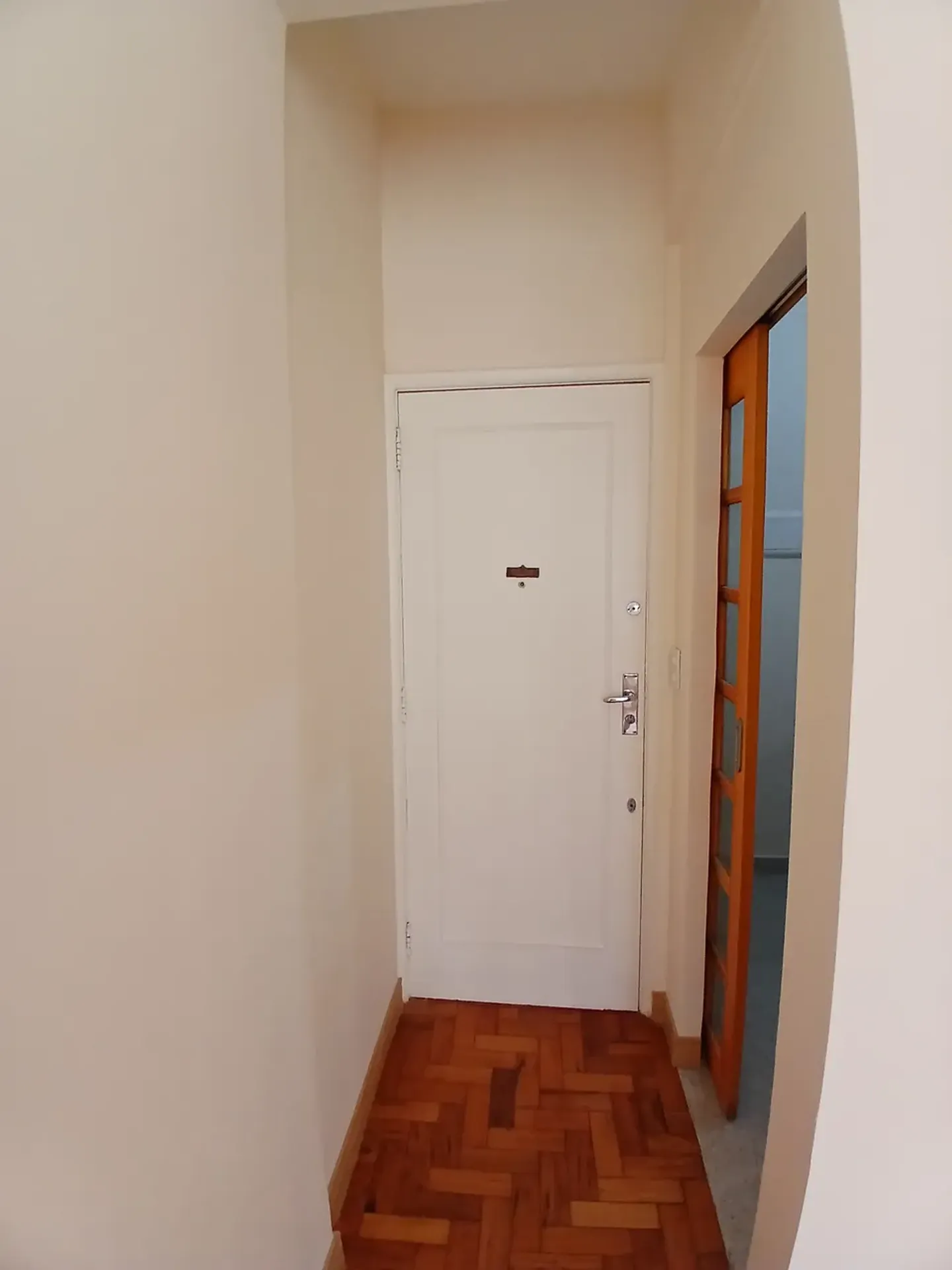 Apartamento no 4º andar com piso de madeira ou laminado — photo 17