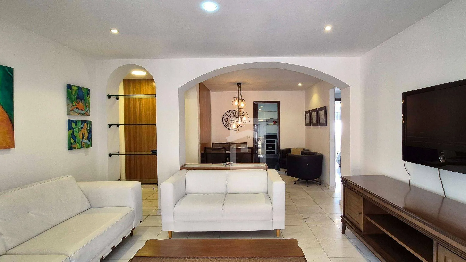 2-bedroom apartment with balcony and 105 m² — photo 2