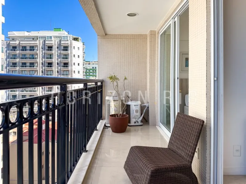 Furnished apartment, 86 m², with floor-to-ceiling windows — photo 13