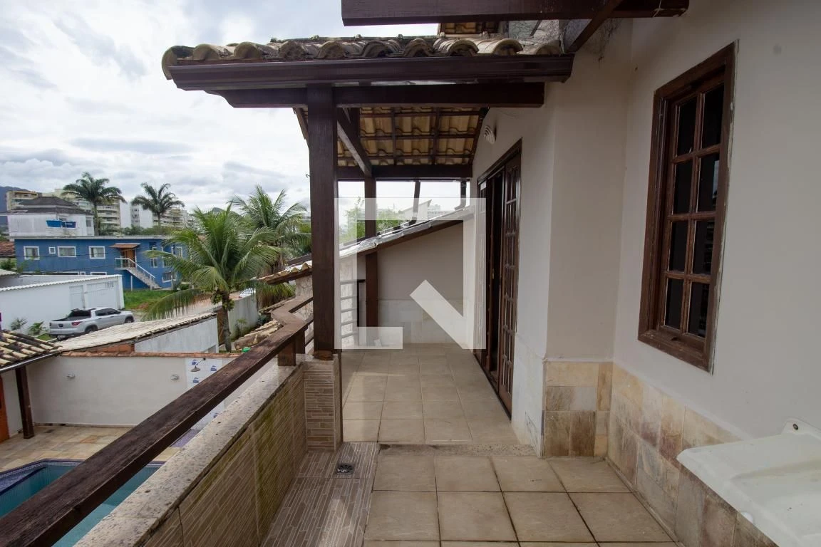 4-bedroom house with a private pool in Rio de Janeiro — photo 9