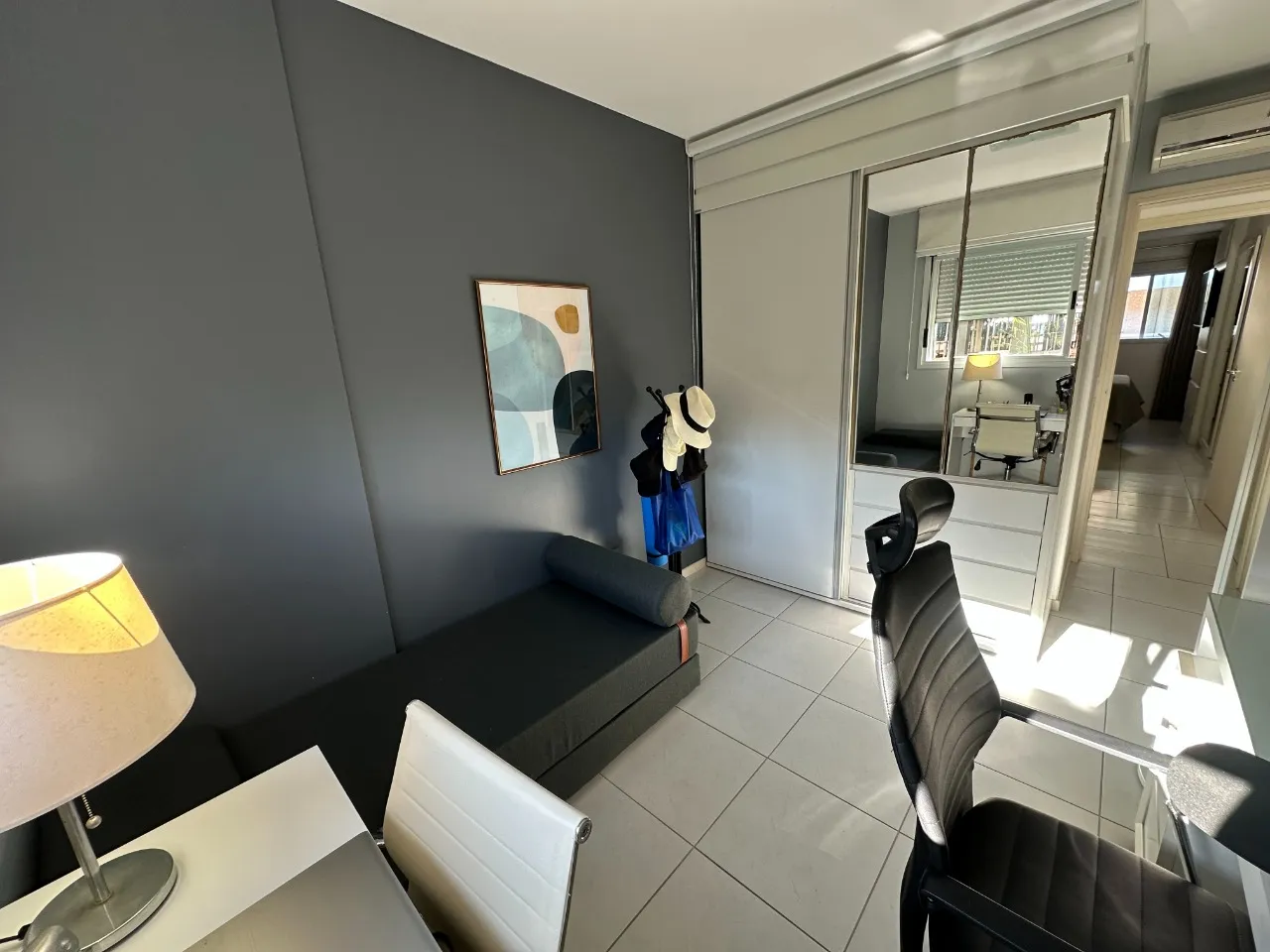 2-bedroom apartment with a glass-enclosed balcony — photo 14