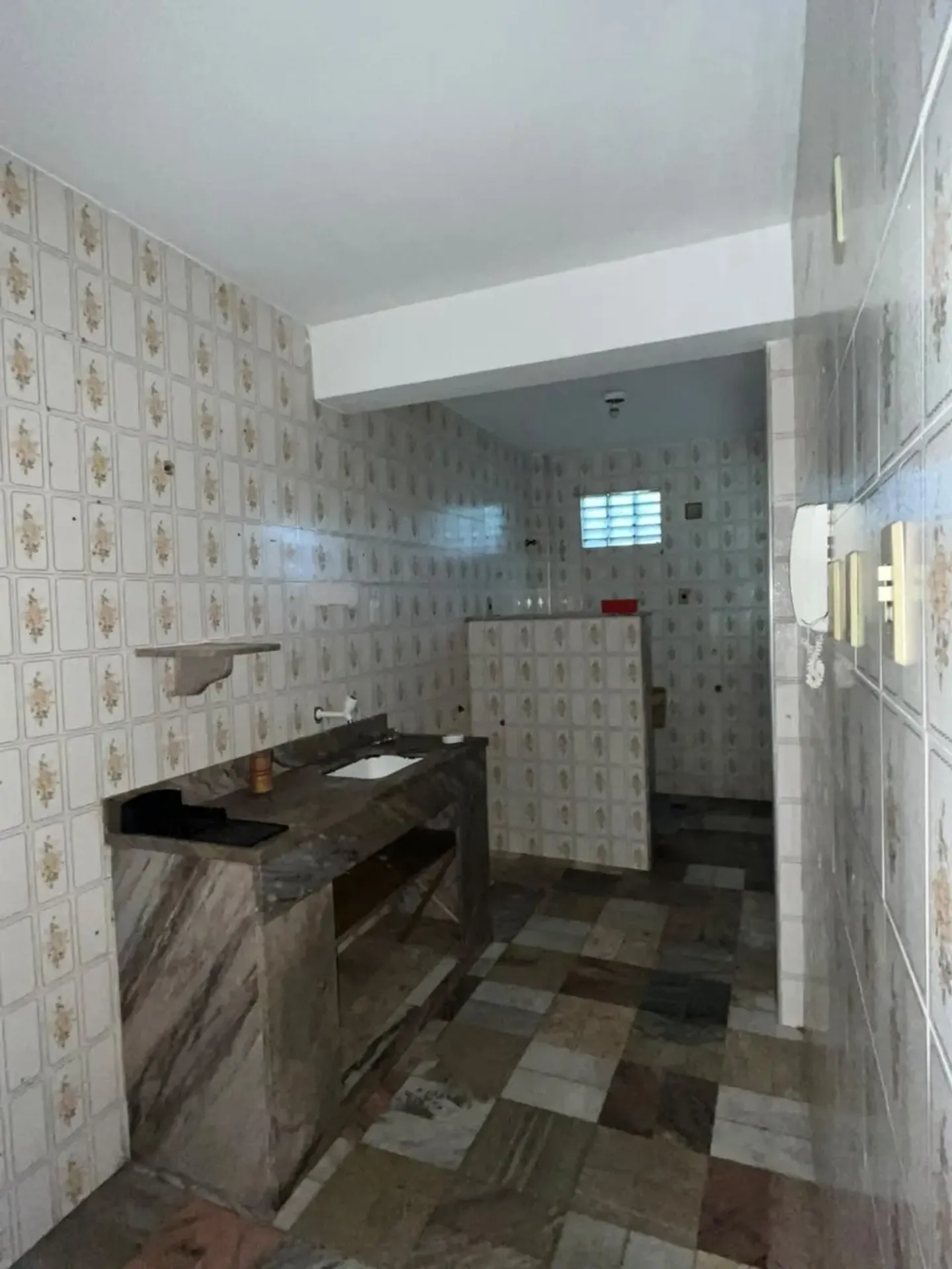 1 quarto e banheira: apartamento de 45 m² — photo 4