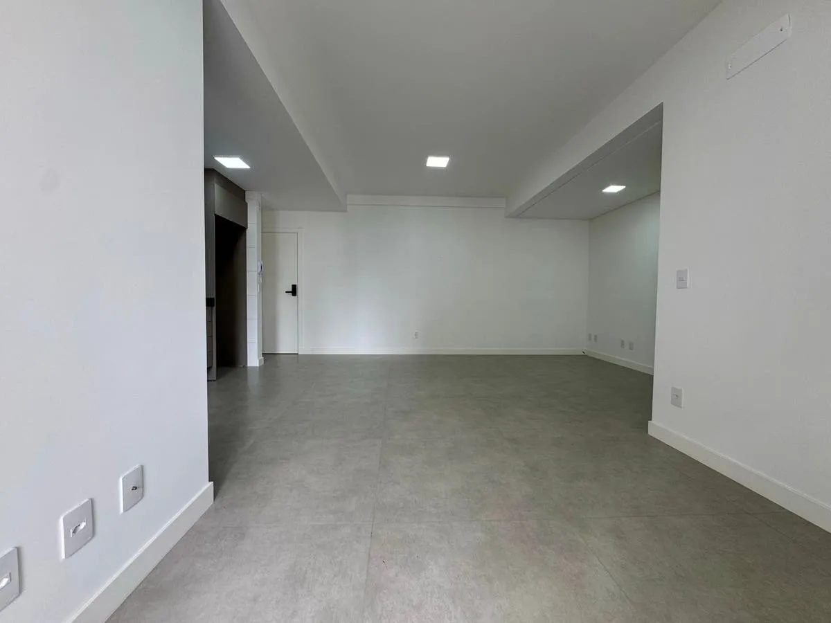 Вид на воду и 3 спальни: квартира 95 м² — photo 33