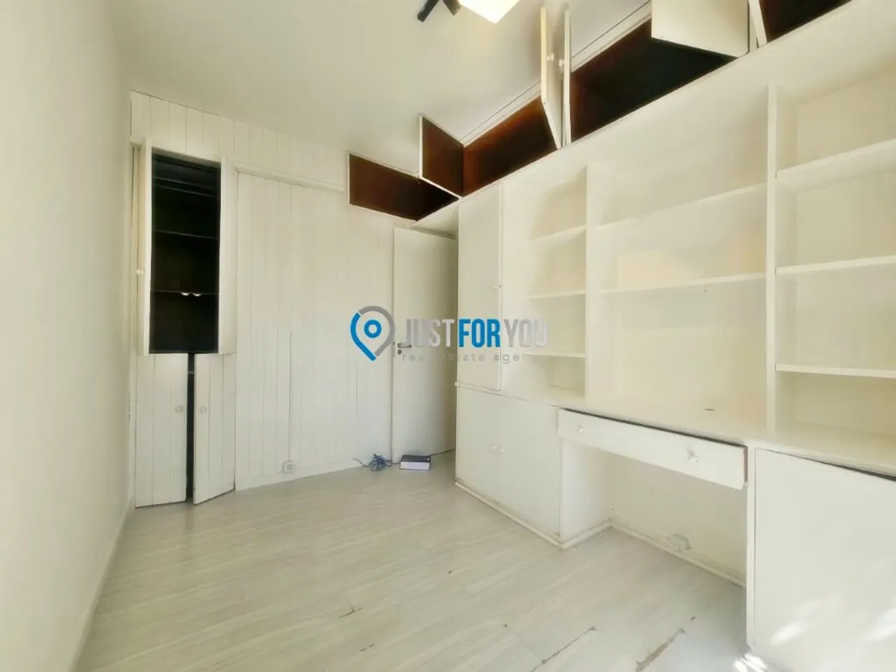 4-bedroom apartment with 3 bathrooms and 106 m² — photo 9