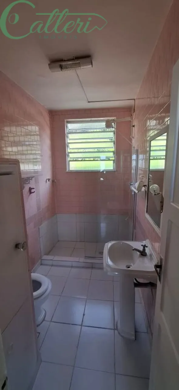 Unfurnished 3-bedroom apartment with separate kitchen — photo 17