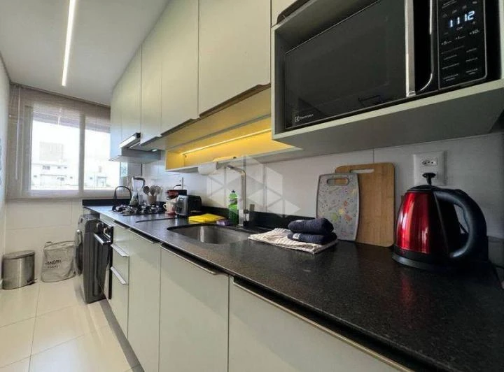 Furnished 82 m² apartment with 2 bedrooms and parking — photo 2