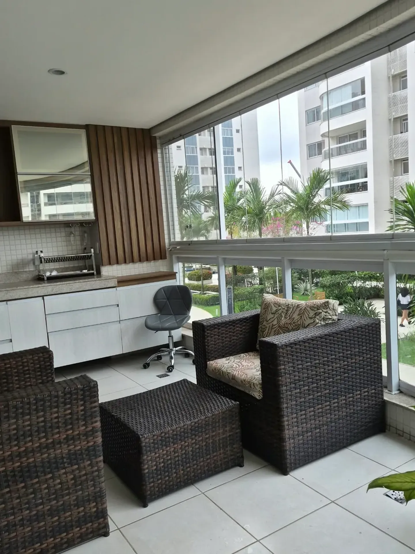 Furnished apartment, 86 m², with a private BBQ — photo 7