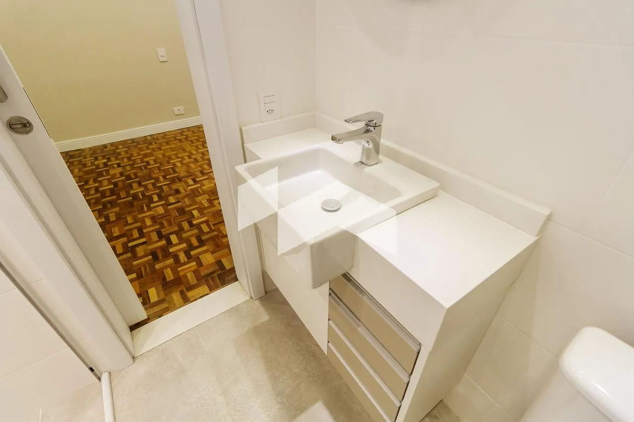 Furnished 3-bedroom apartment with closed kitchen — photo 25