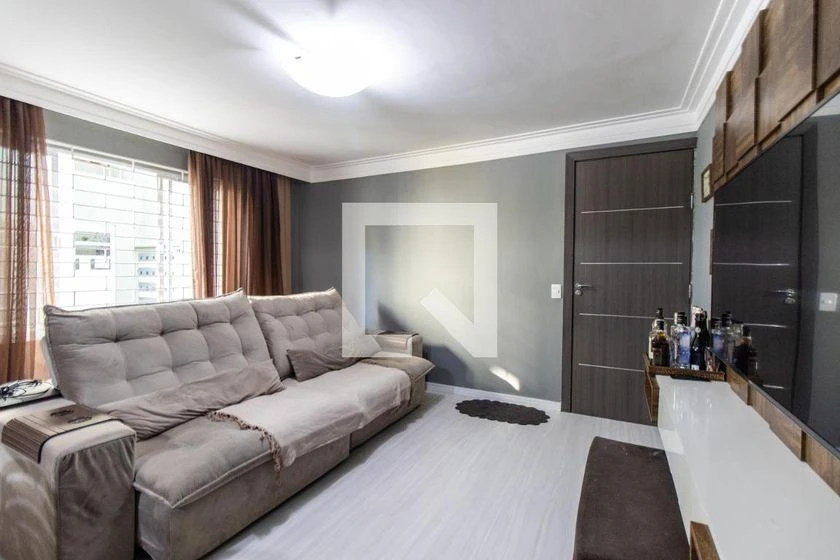 Furnished 2-bedroom apartment with private BBQ — photo 2