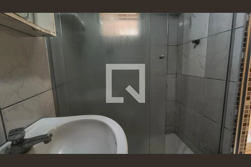 Apartamento para aluguel com 2 quartos e piso de cerâmica