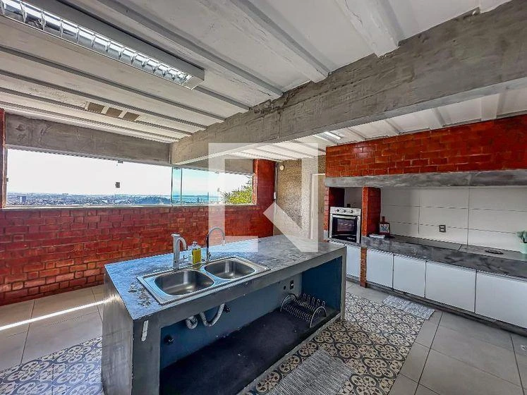 Washing machine in a 4-bedroom house, 400 m² — photo 21