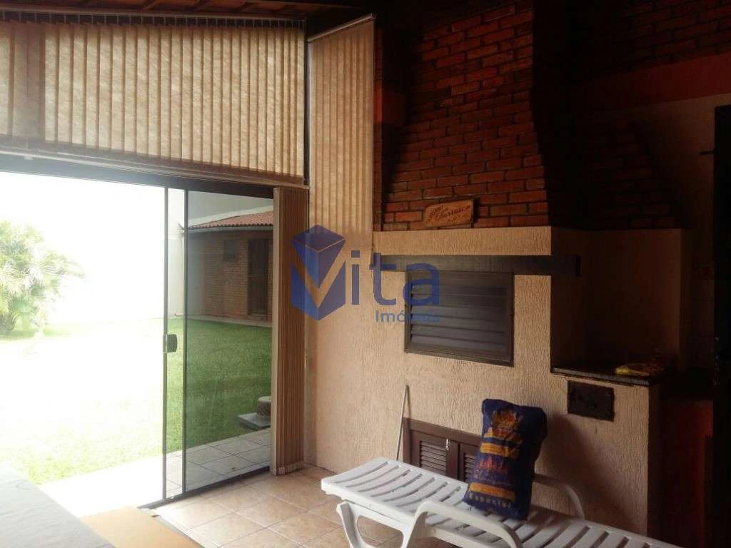 Casa con 3 dormitorios (1 en suite) y parrilla en el balcón — photo 5