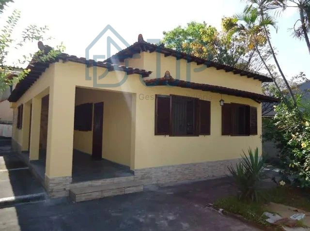 House with 4 bedrooms and parking for up to 6 cars — photo 21