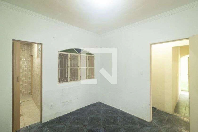 2-bedroom house with a laundry area — photo 19