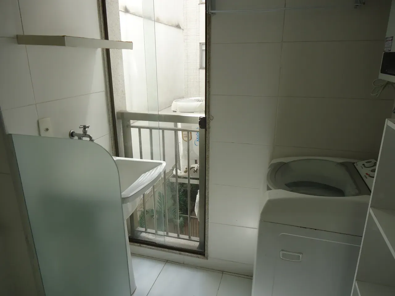 90 m² apartment with 2 bedrooms and a balcony — photo 24