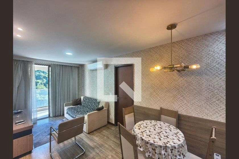 Furnished 62 m² apartment with 2 en-suite bedrooms — photo 7