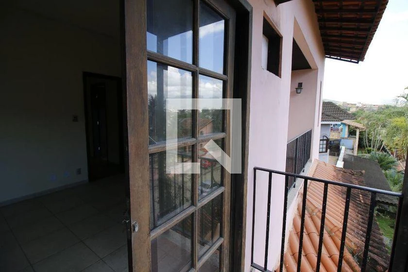 Casa de condomínio com 4 quartos e 371 m² — photo 10