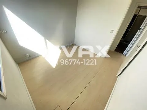 Apartment, 64 m², with wood or laminate floors — photo 5